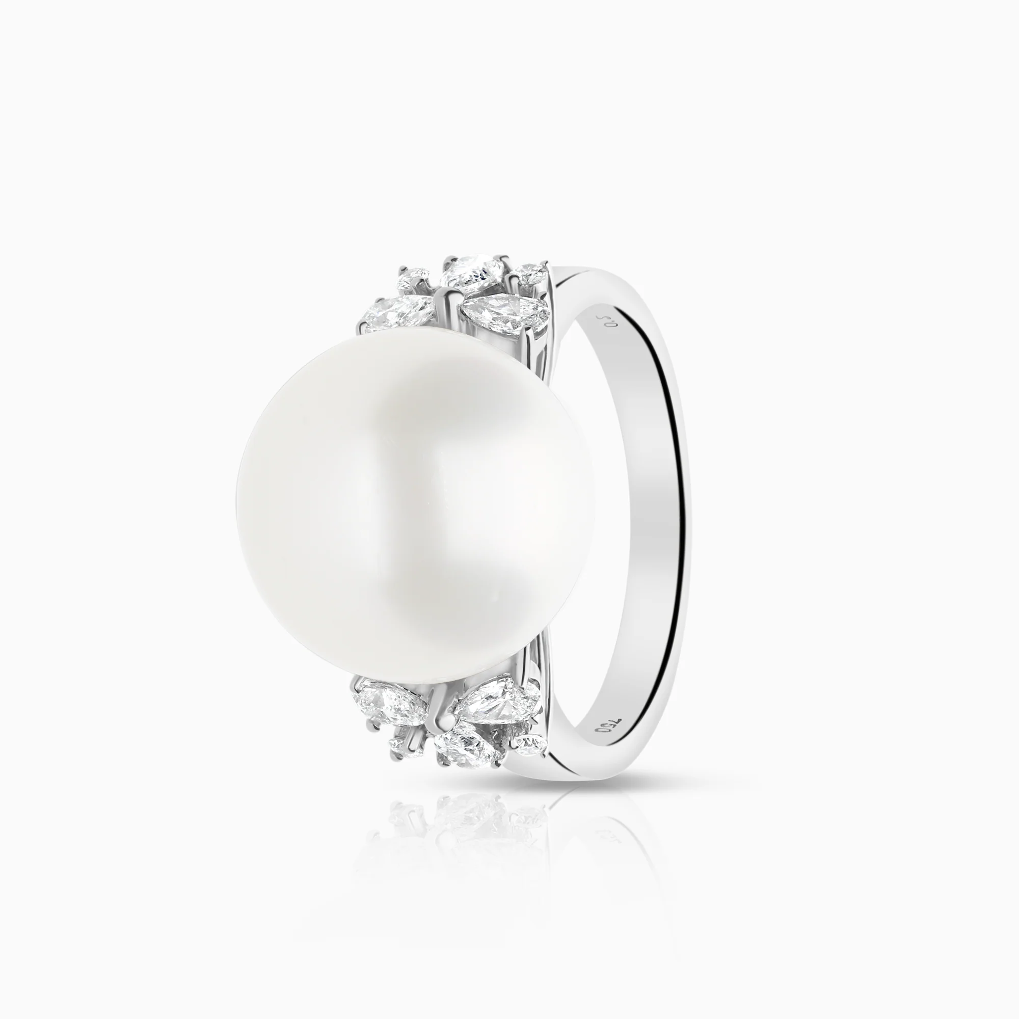 Pearl ring South Sea pearl 18K white gold