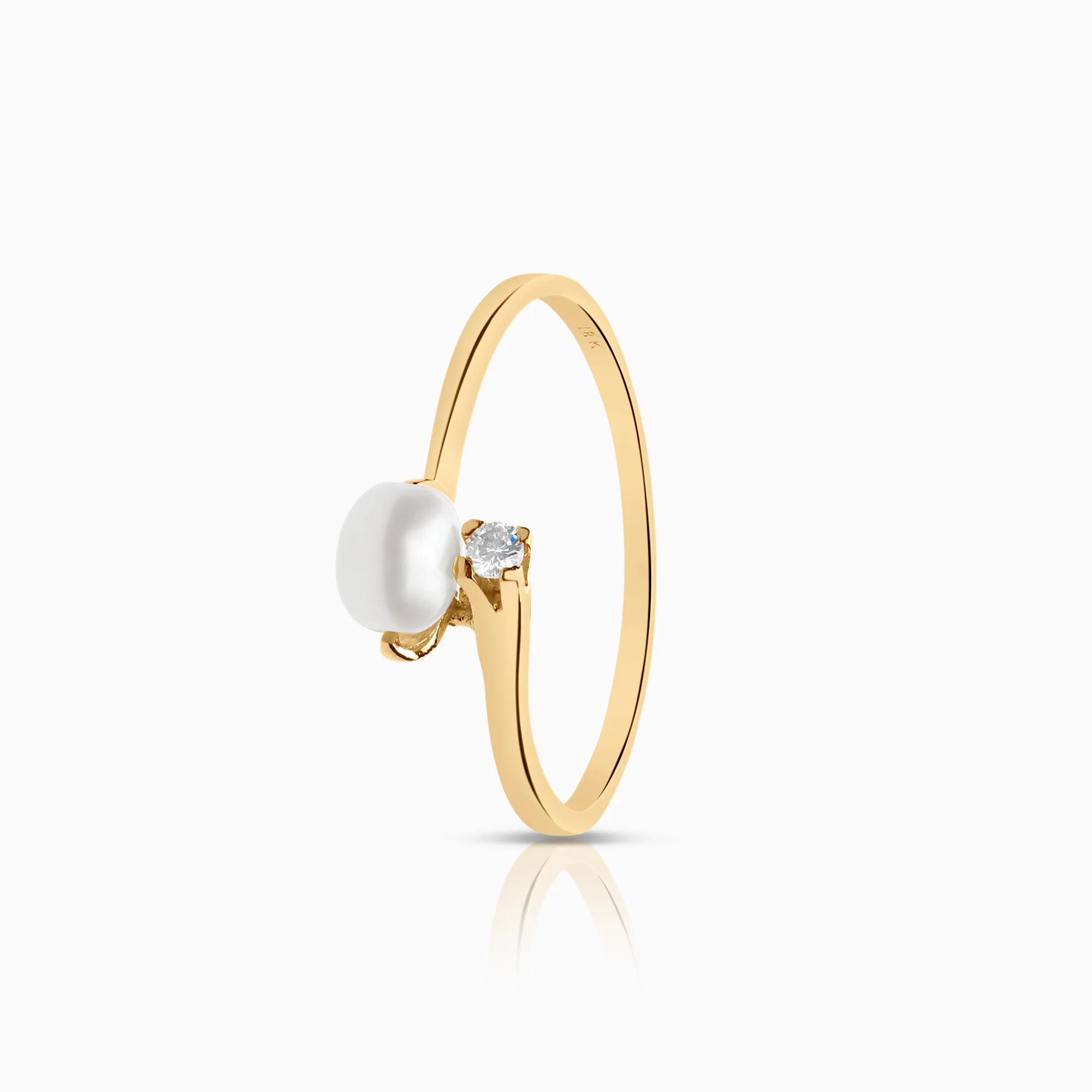 Ring diamond and cultured freshwater pearl 1.32g 18K gold