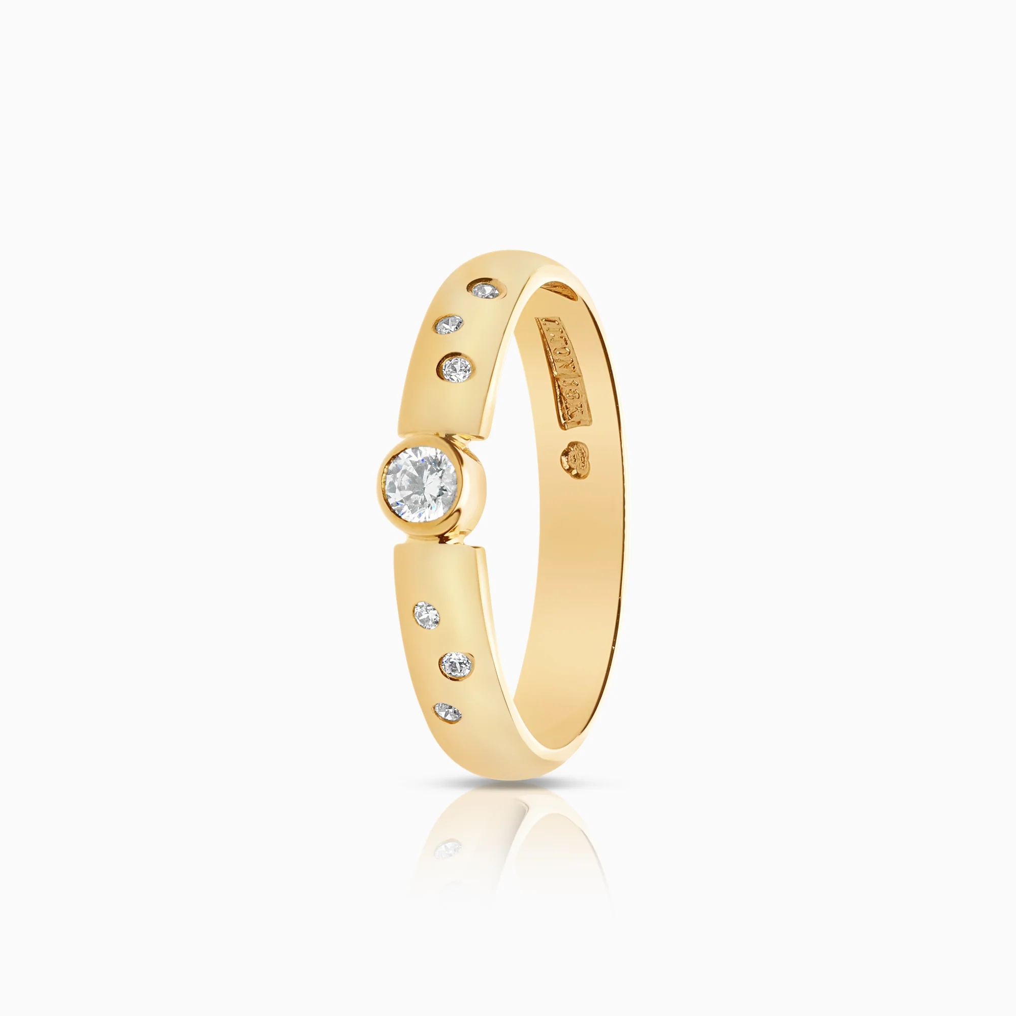 Ring with cubic zirconia 3.62g 18K gold