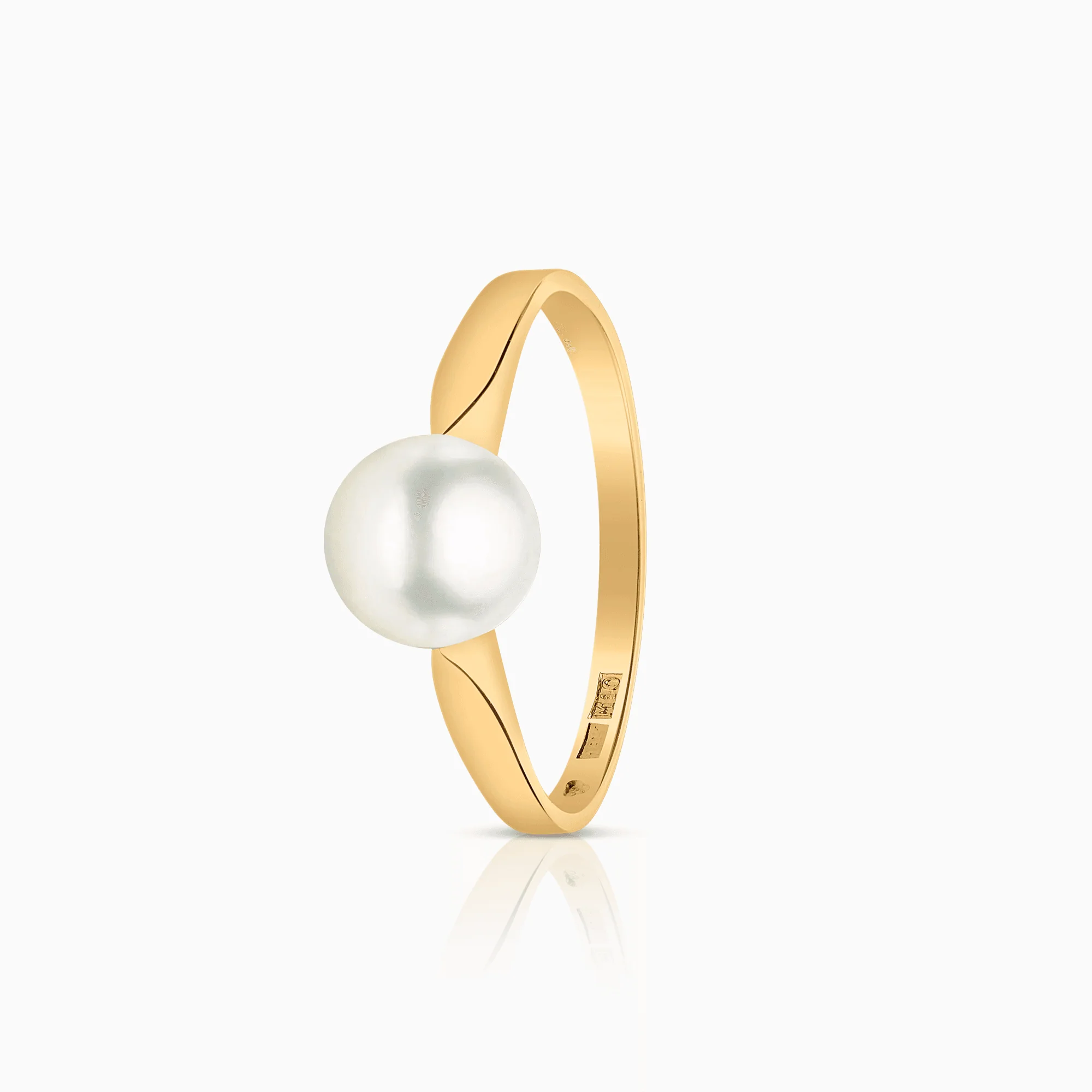 Pearl ring 2.44g 18K gold