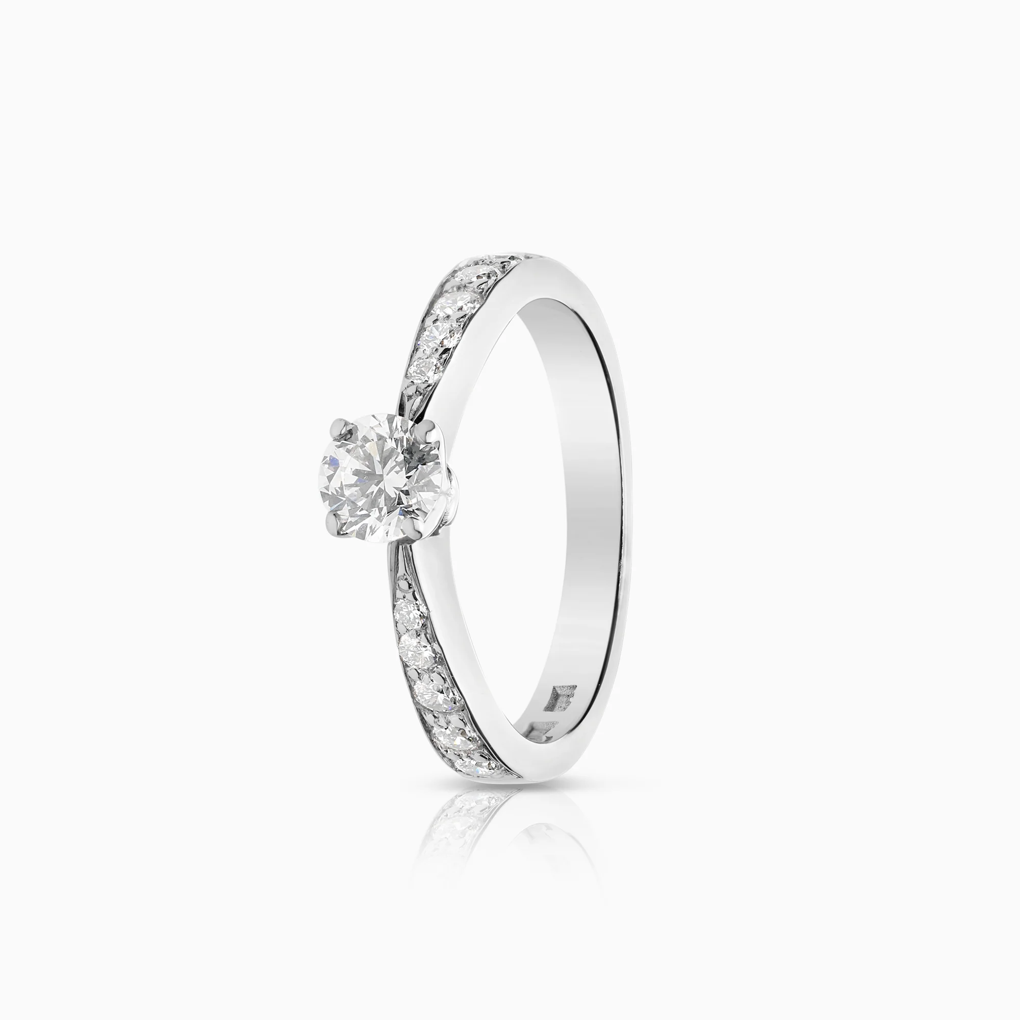 Side stone ring 0.64ct 18K white gold