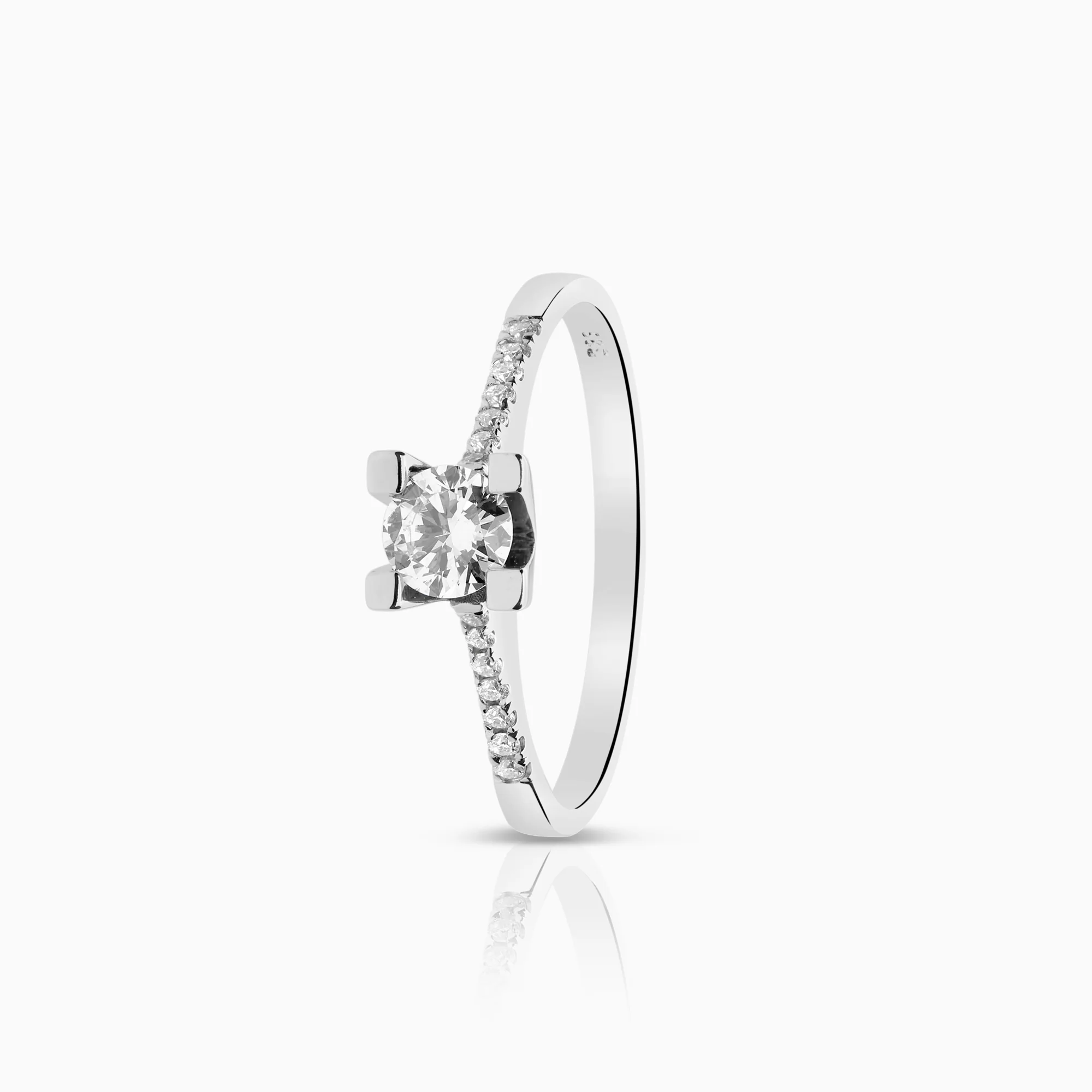 Side-stone ring 0.37ct 14K white gold