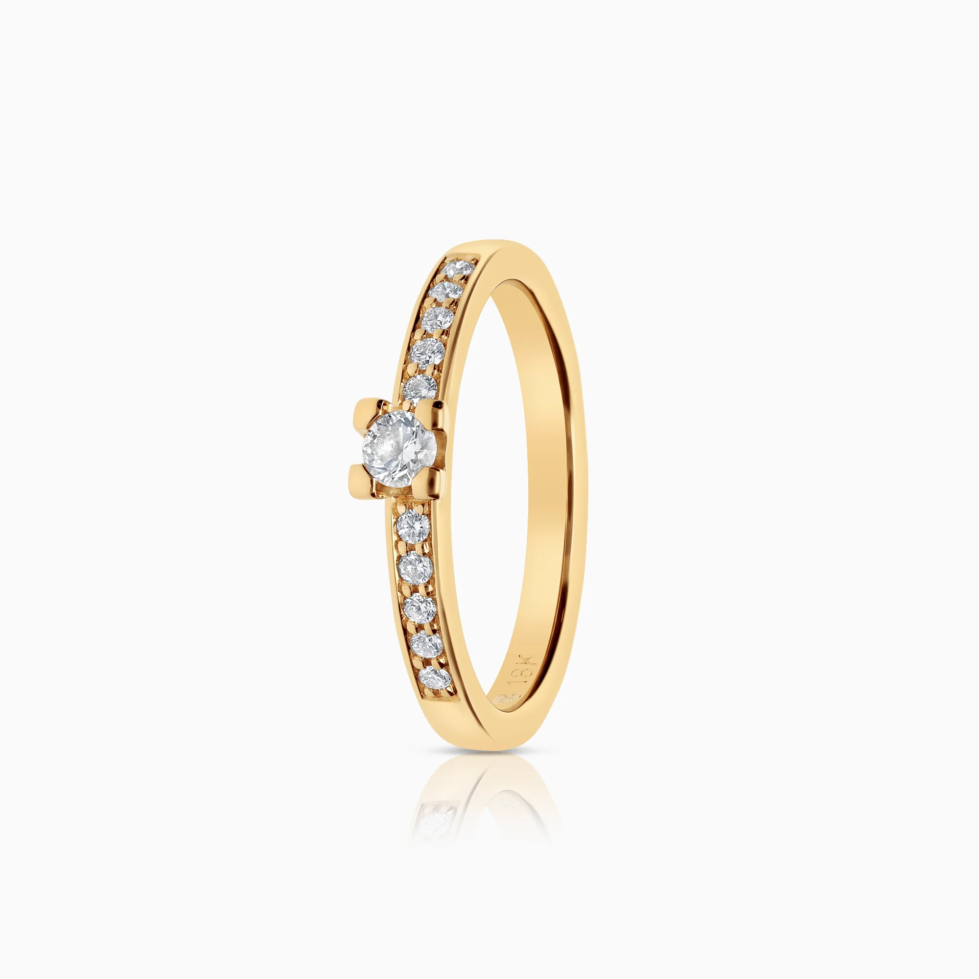 Side-stone ring 0.20ct 18K gold