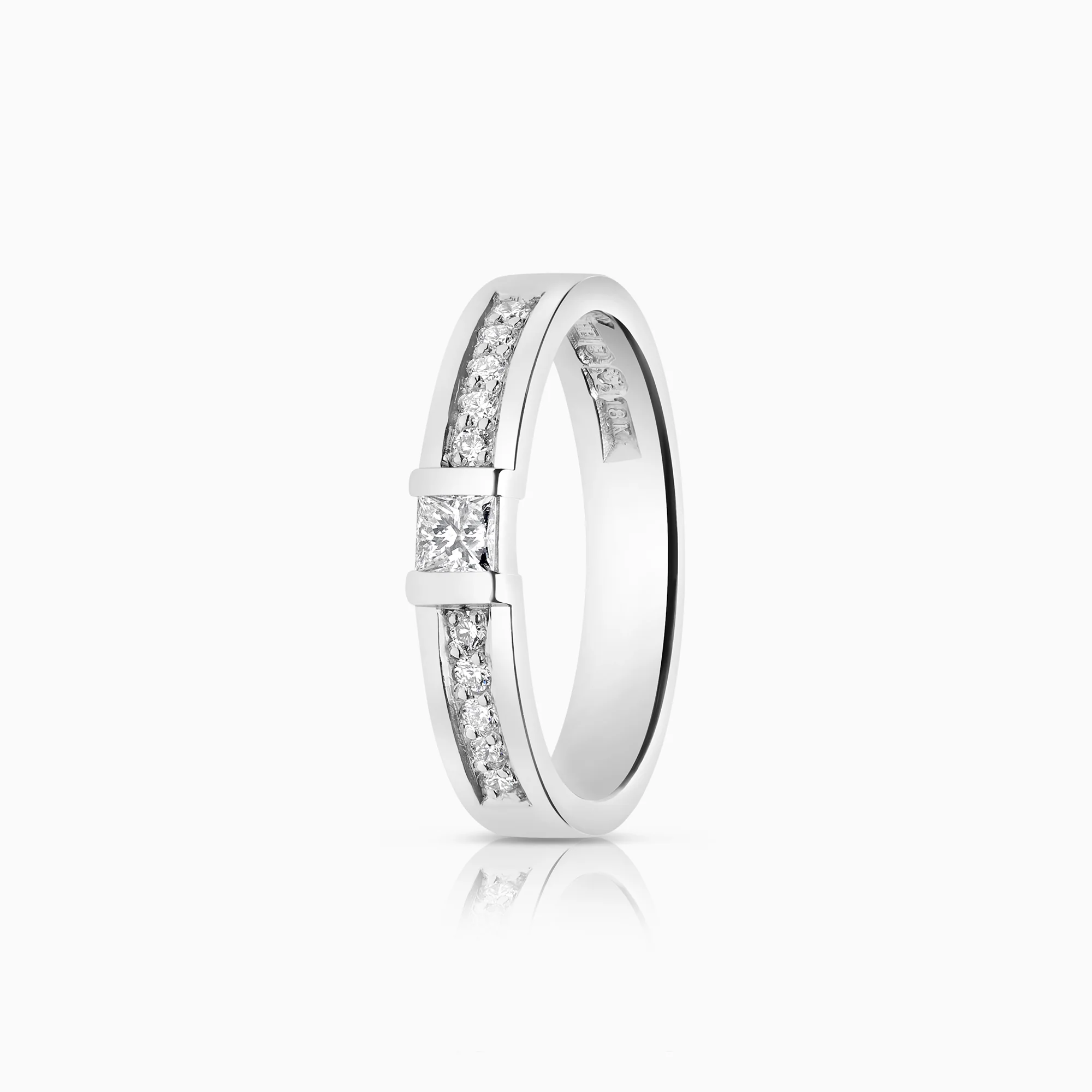Side stone ring 0.22ct 18K white gold