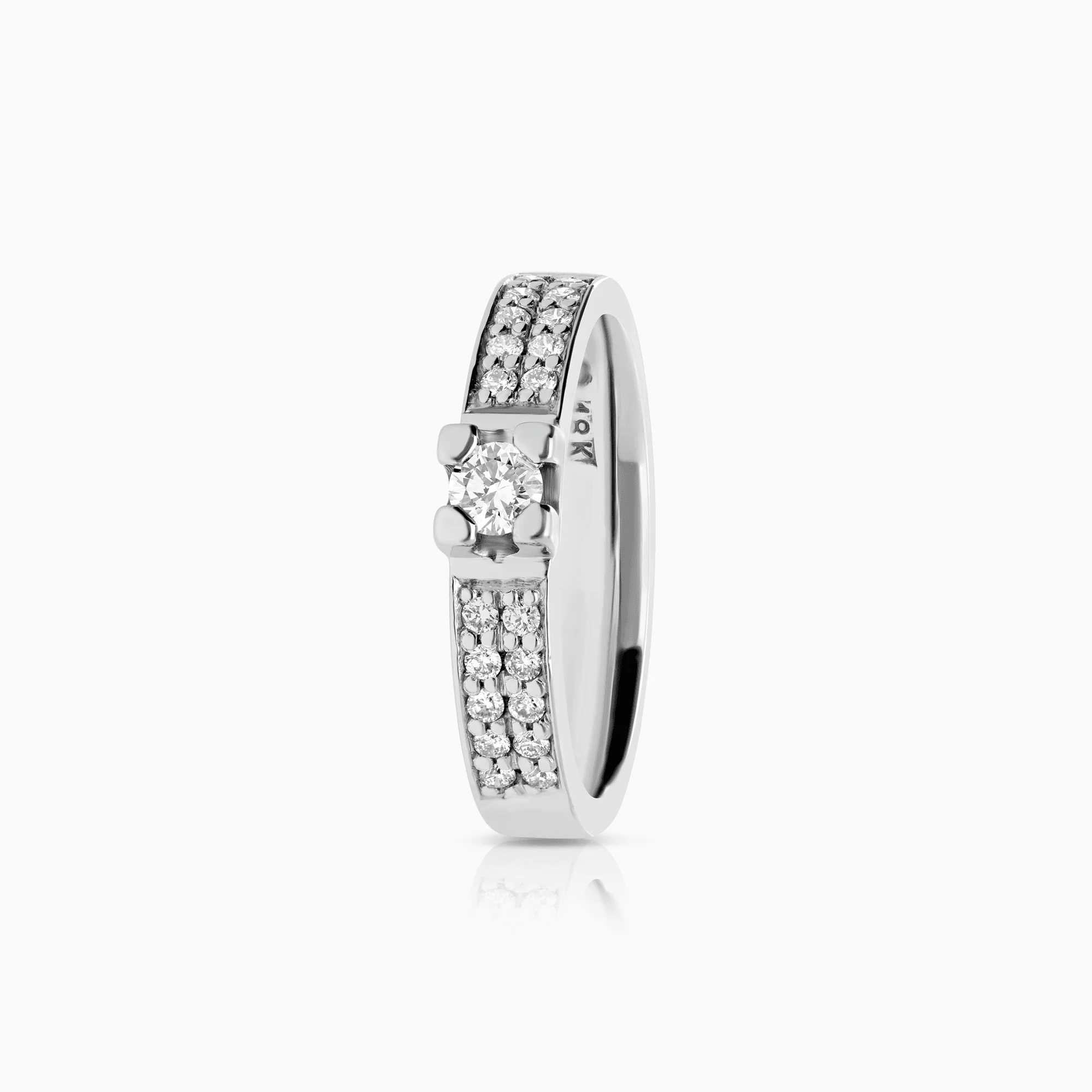 Side stone ring 0.35ct 18K