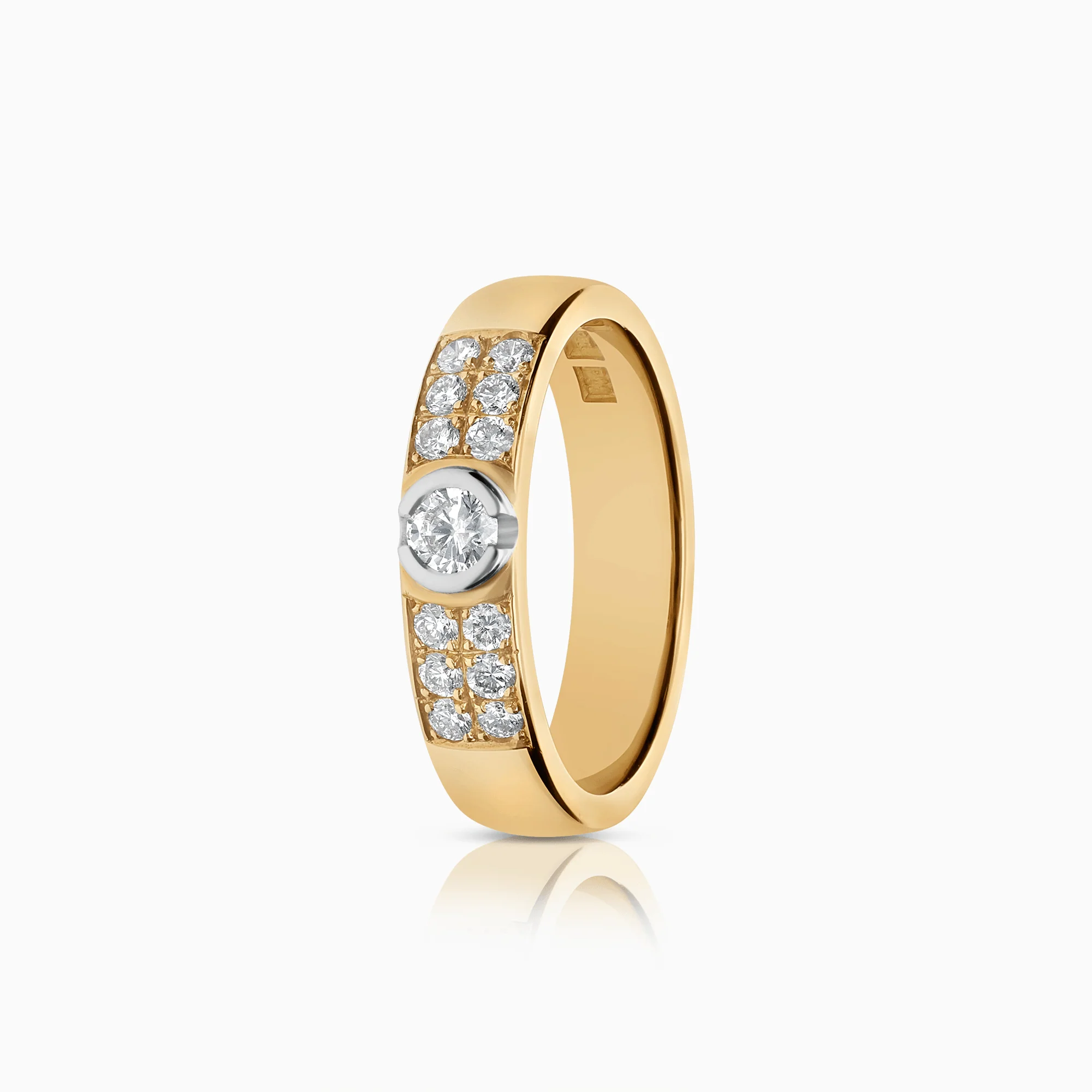 Side Stone Ring 0.39ct 18K Gold