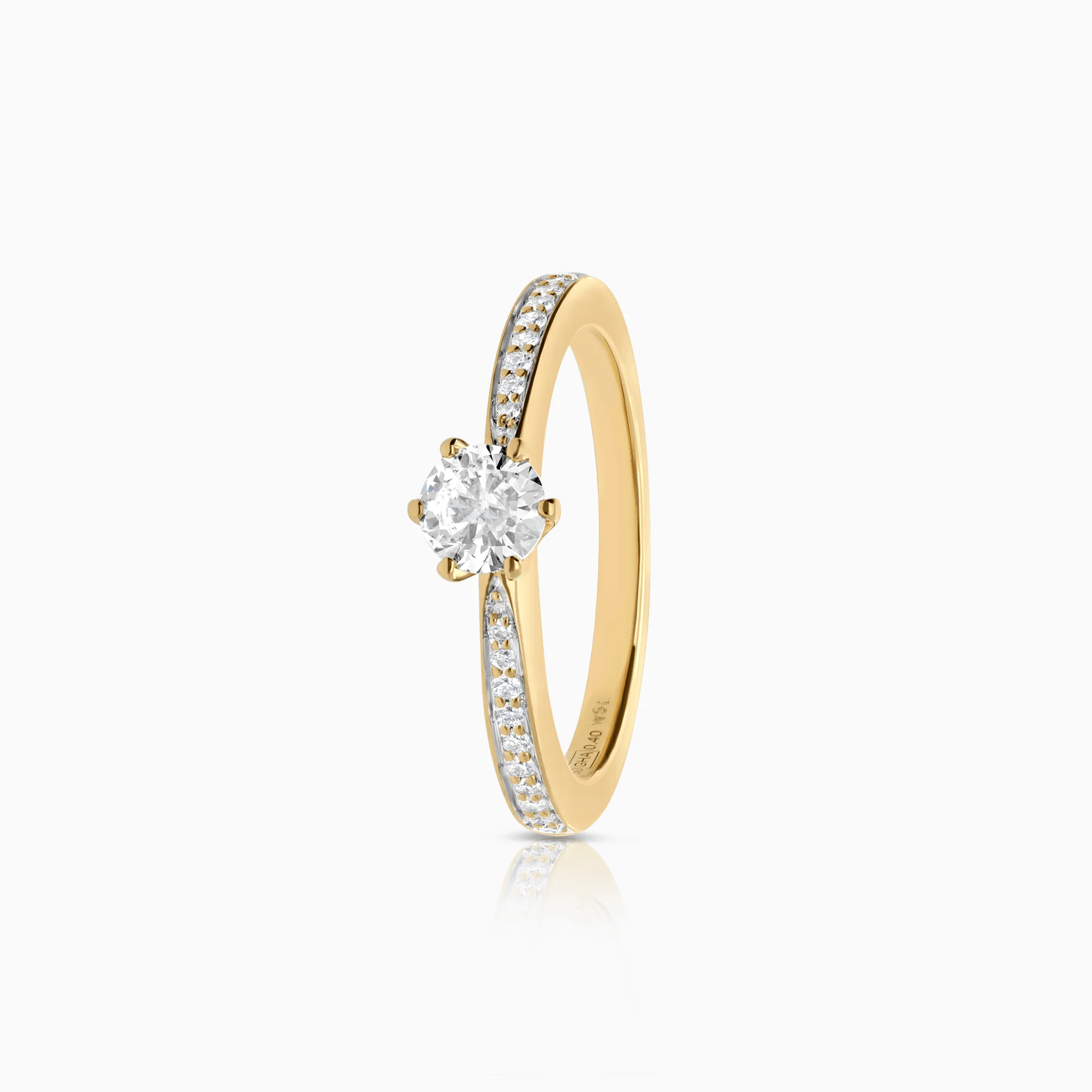 Side Stone Ring 0.40ct 18K