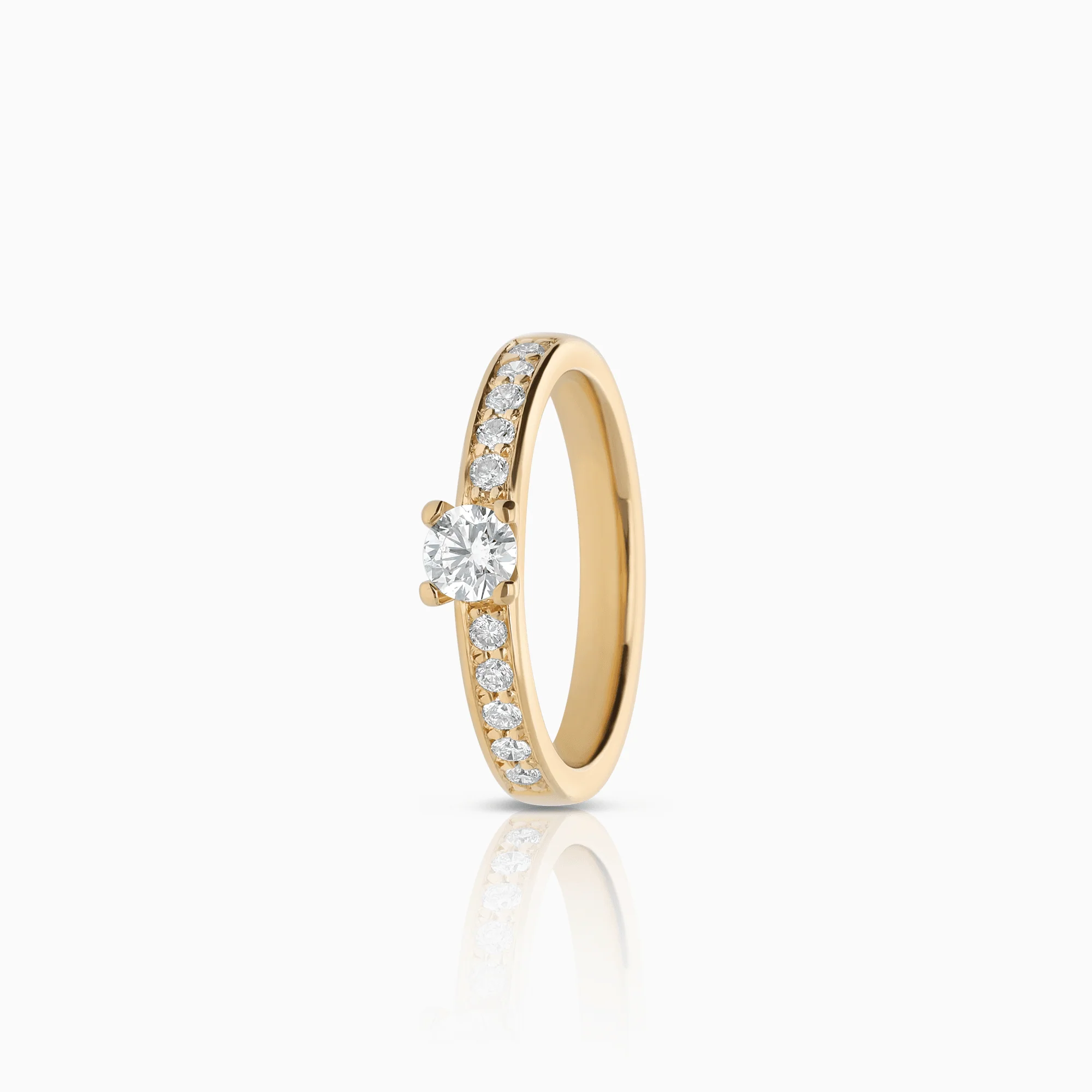 Side stone ring 0.45ct 18K gold
