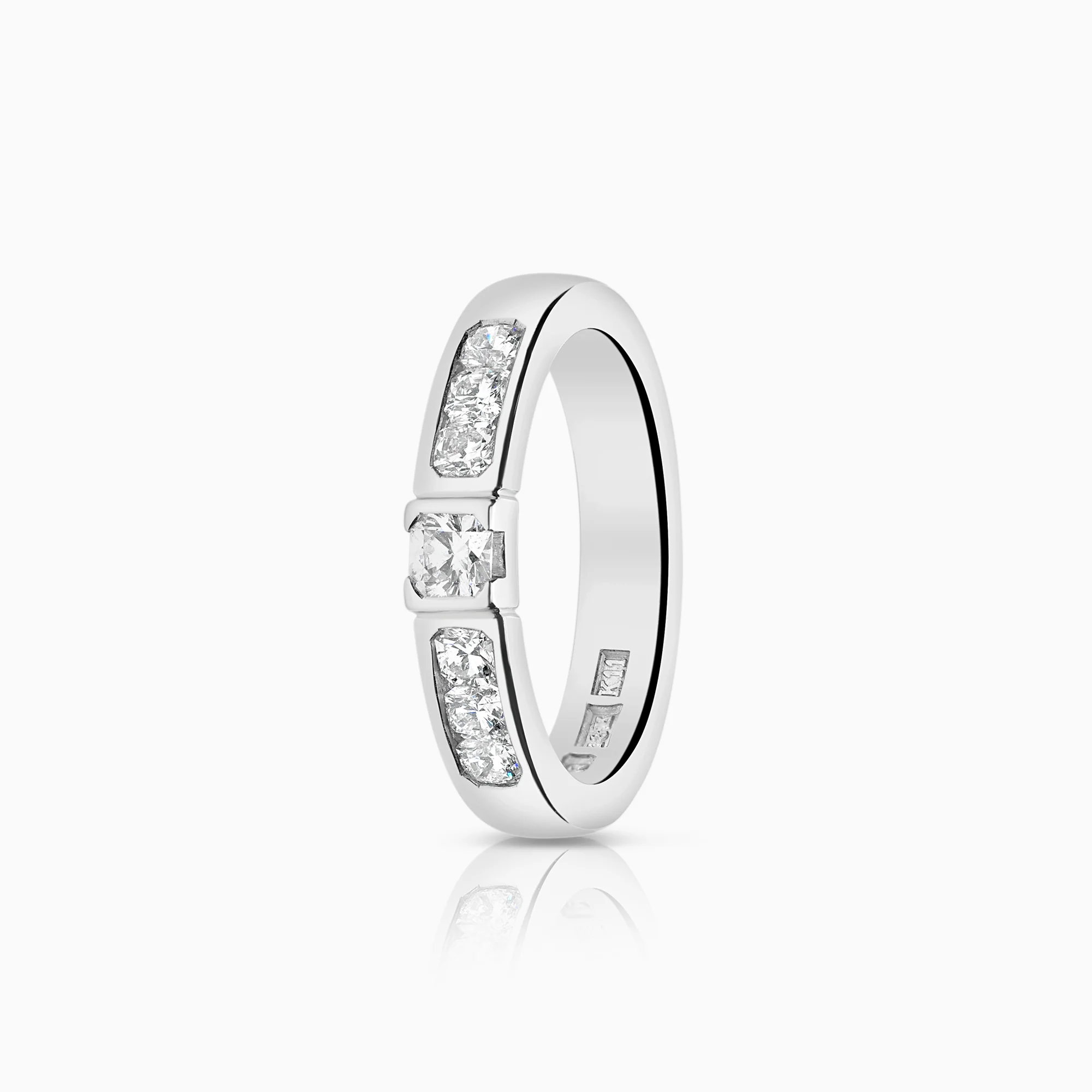 Side-stone ring 0.51ct 18K white gold