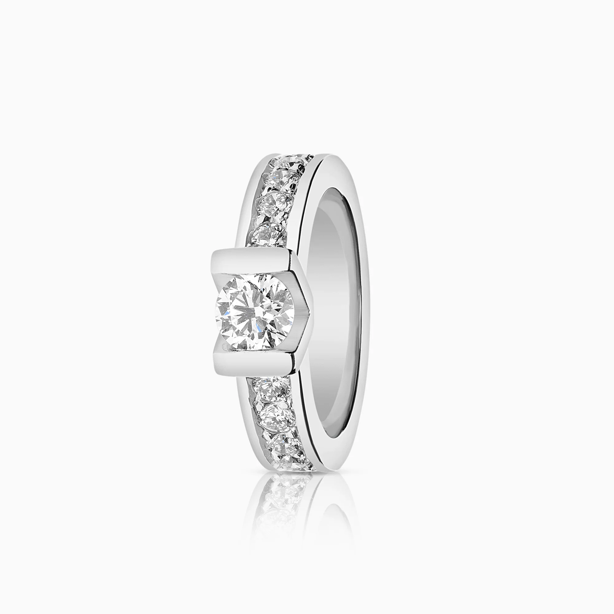 Side stone ring 0.92ct 18K white gold