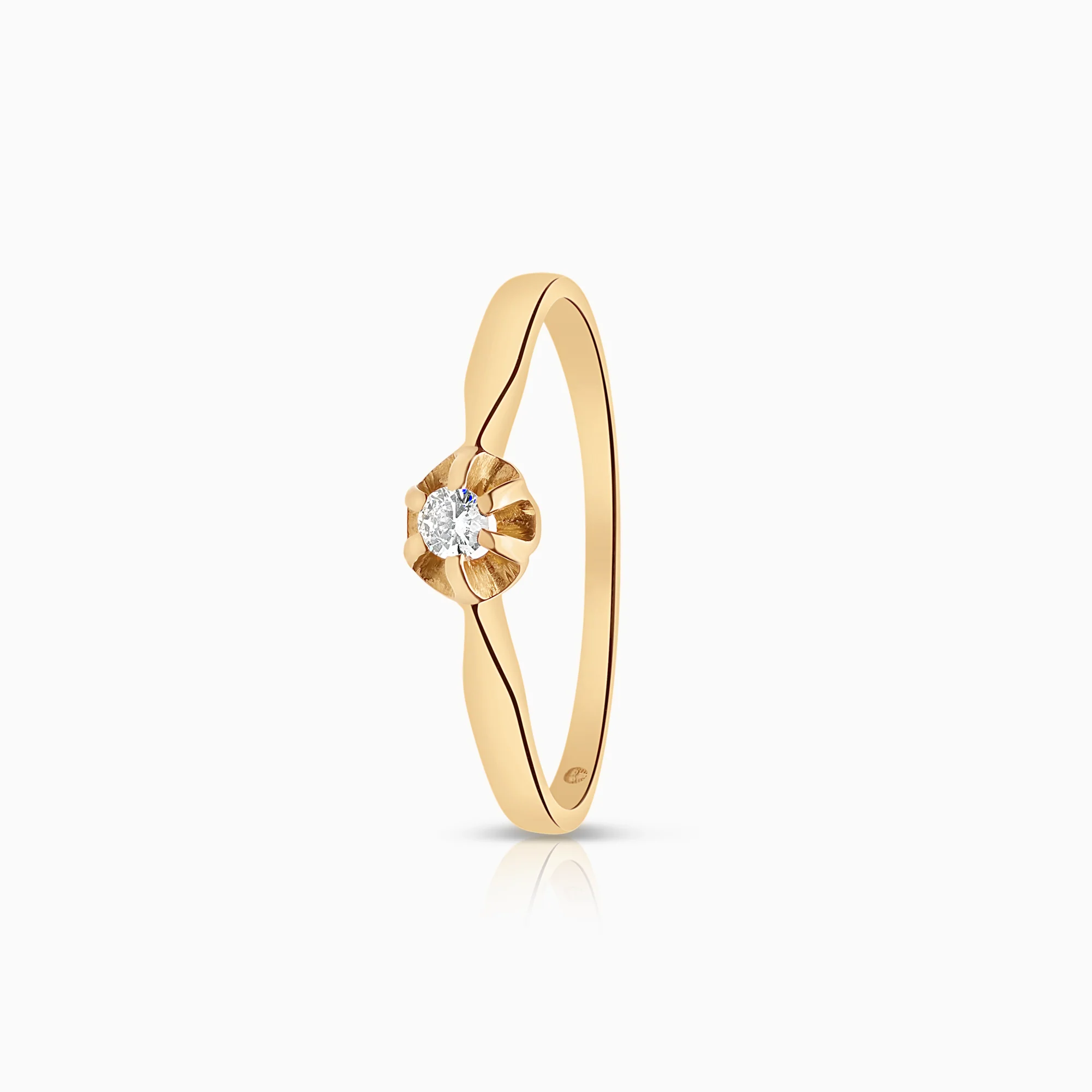 Solitaire ring 0.05ct 18K gold