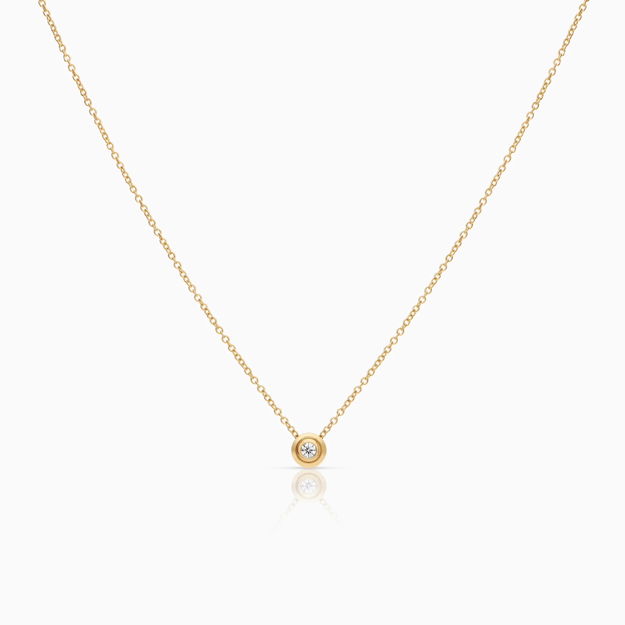 Solitaire necklace 0.04ct 18K gold