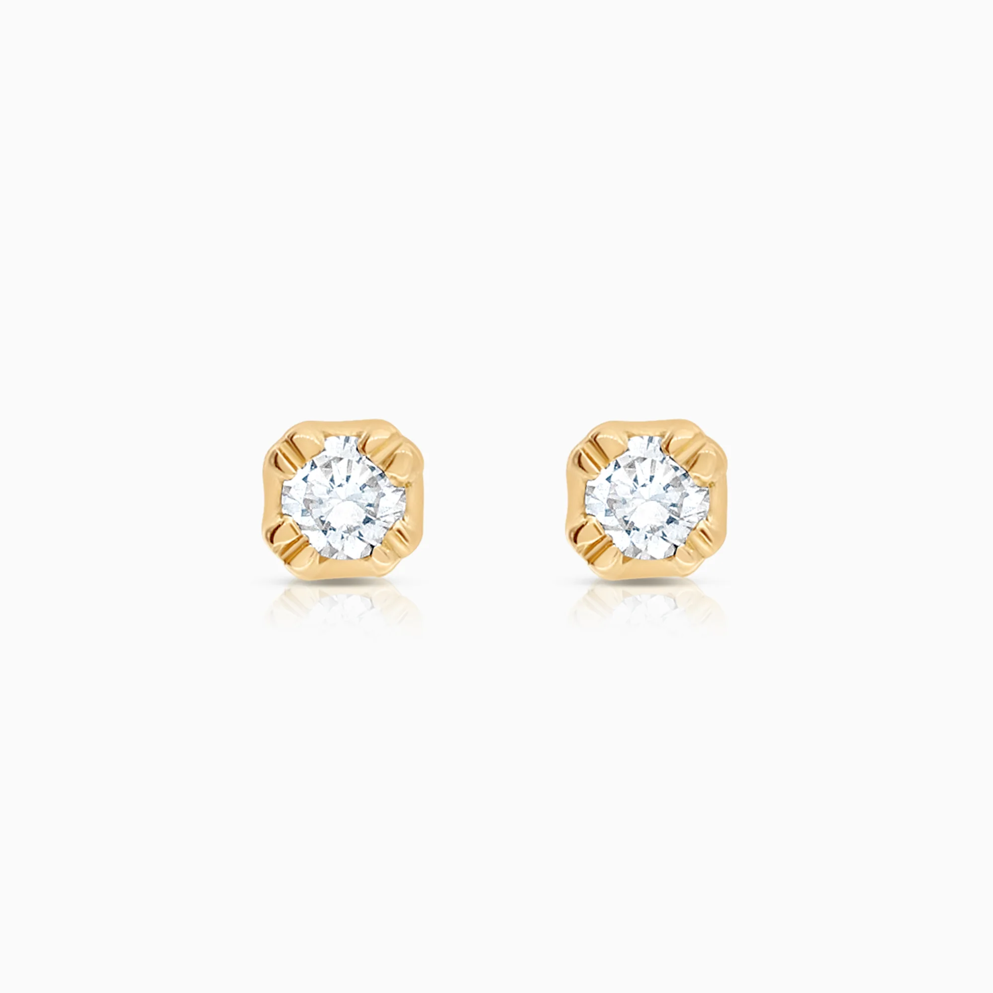 Solitaire earrings 0.06ct 18K gold