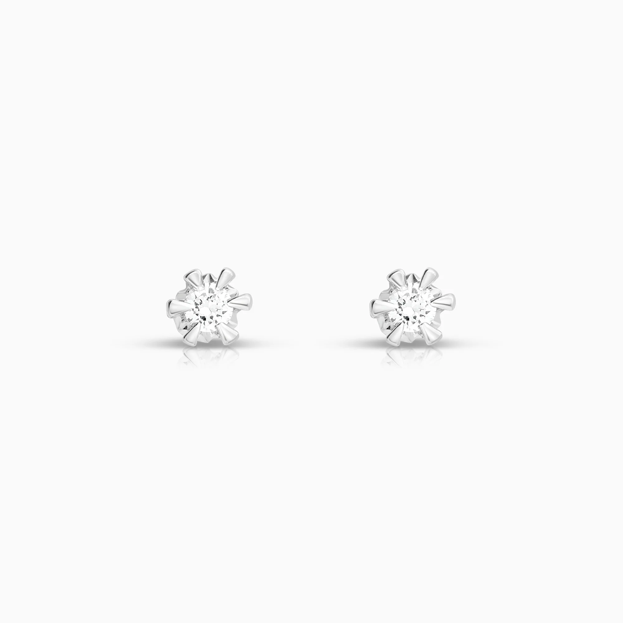 Solitaire diamond earrings 0.08ct 18K white gold