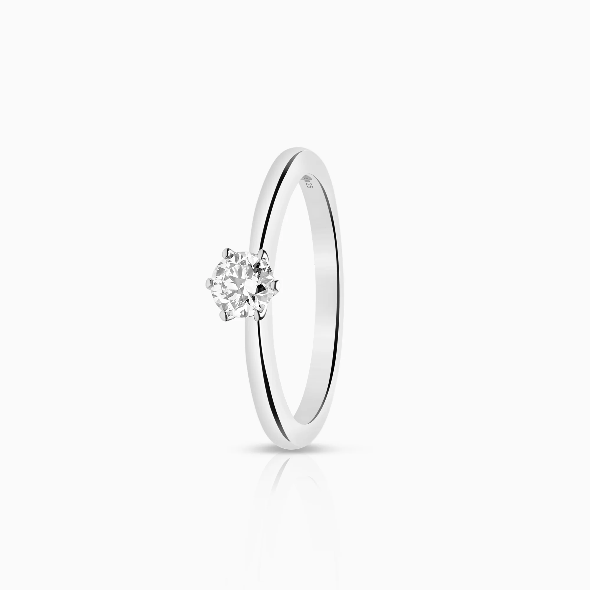 Solitaire ring 0.25ct 18K white gold