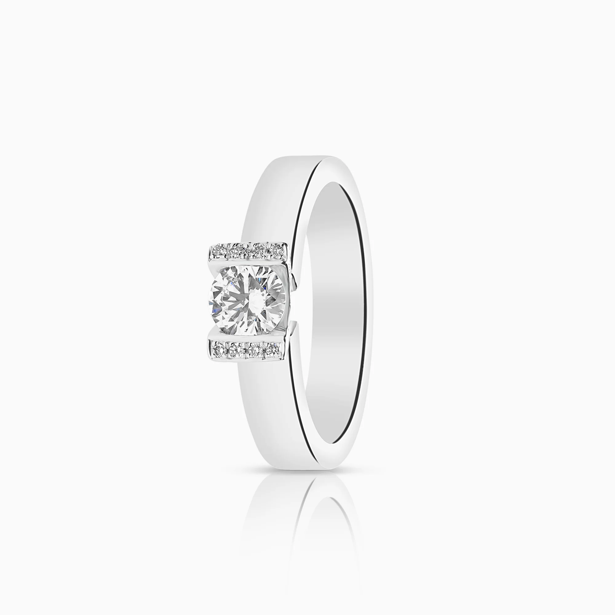 Solitaire ring 0.63ct 18K white gold