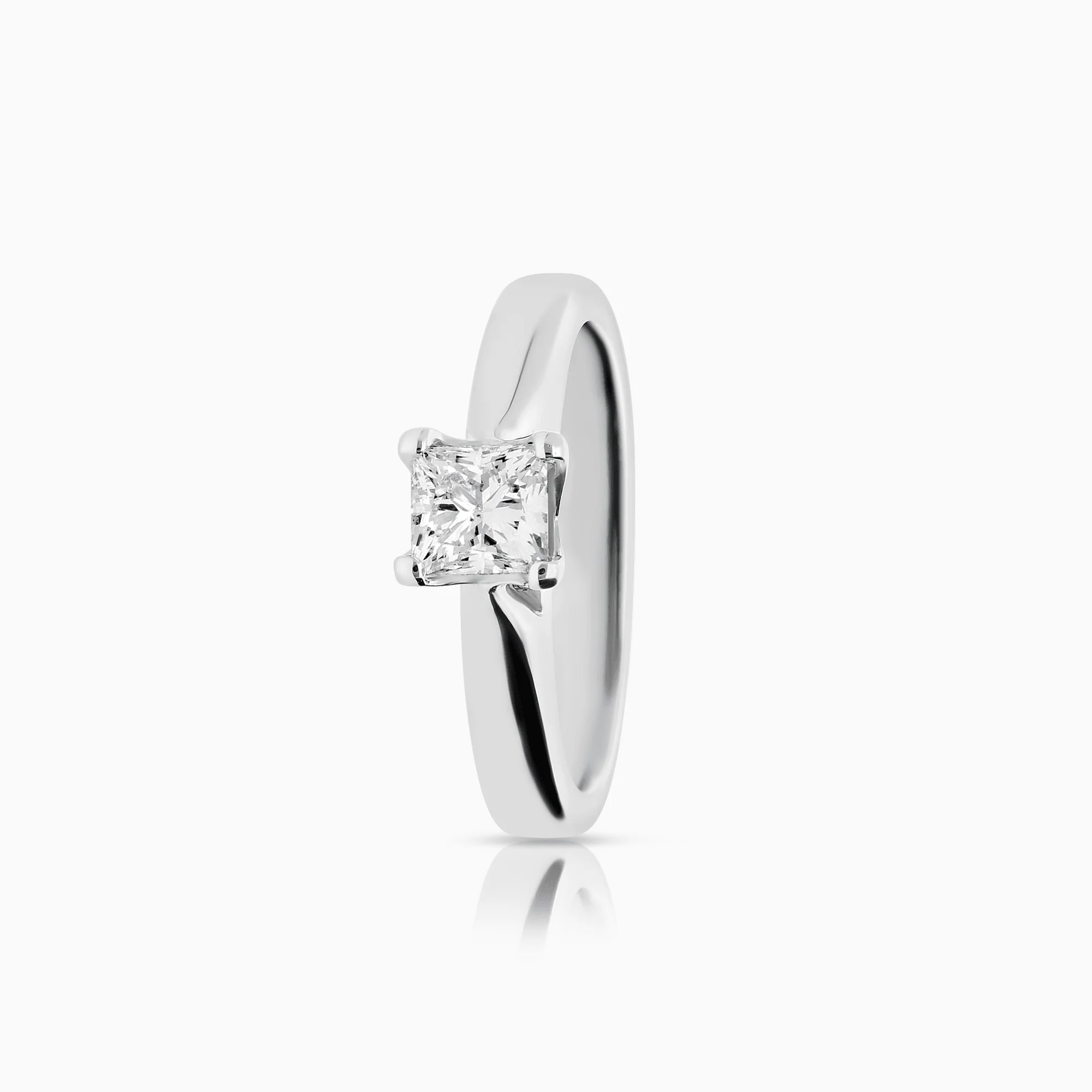 Solitaire ring princess 0.50ct 18K white gold