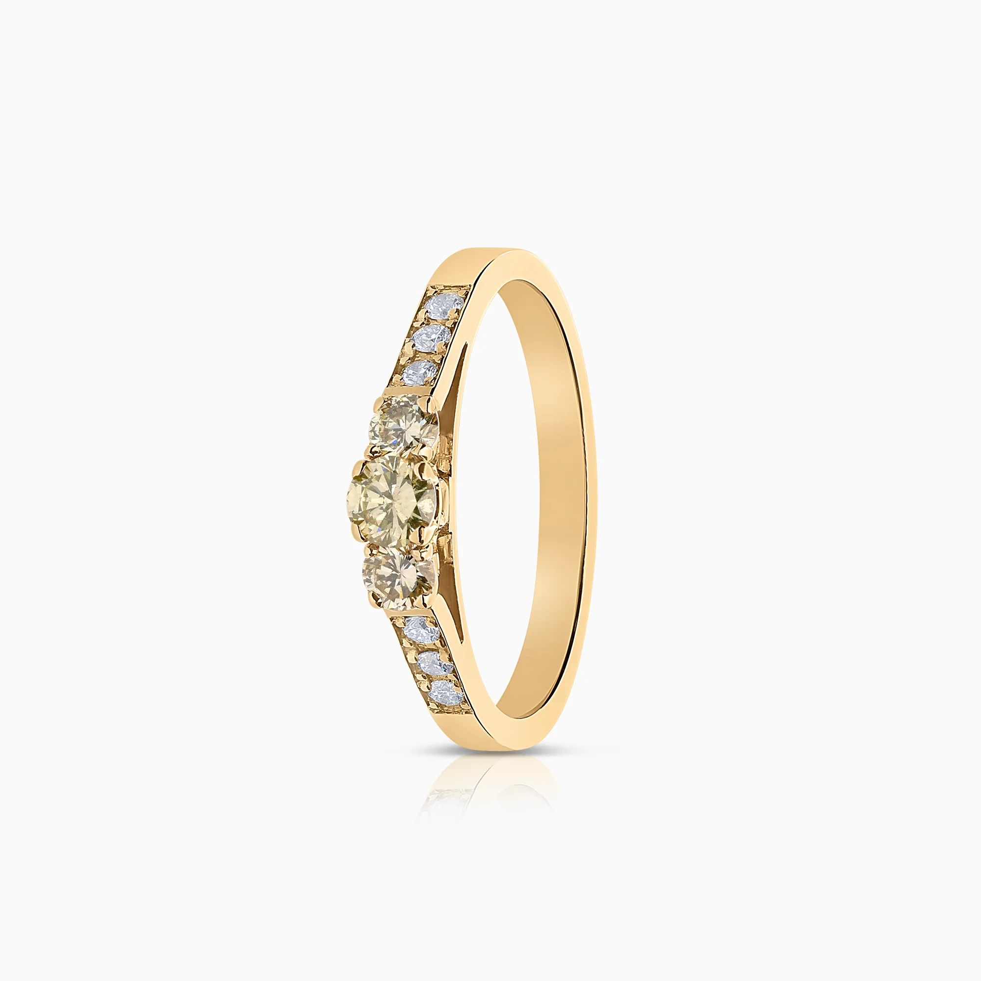 Three-stone ring with side stones 0.40ct 18K gold